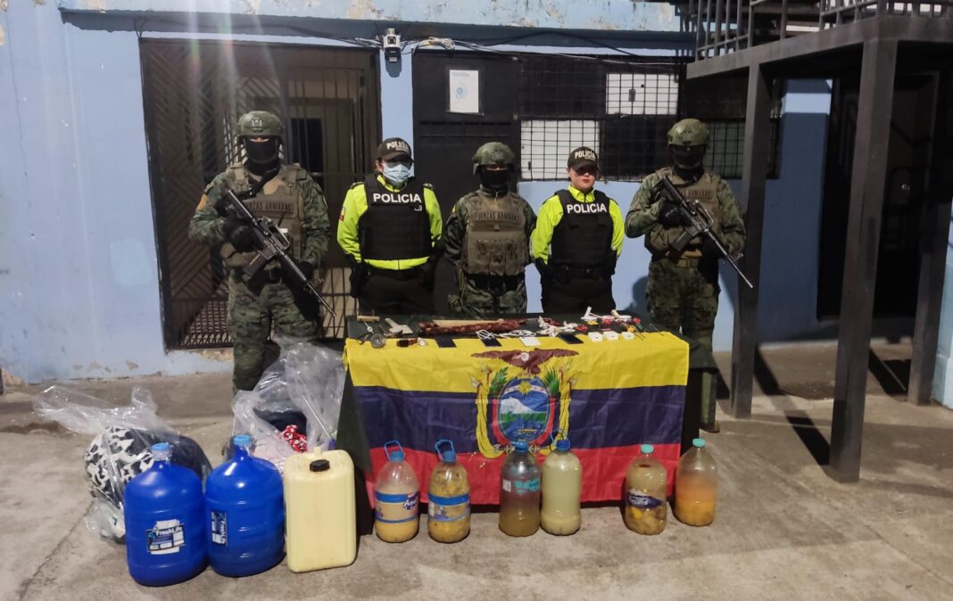 Encuentran de todo en la cárcel de Ambato Encuentran de todo en la cárcel de Ambato