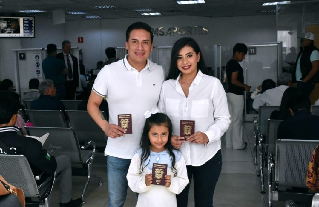 Un mes de pasaportes sin turno Un mes de pasaportes sin turno
