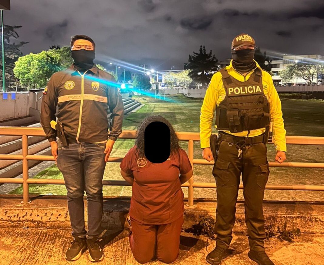 Una presunta extorsionadora fue detenida Una presunta extorsionadora fue detenida