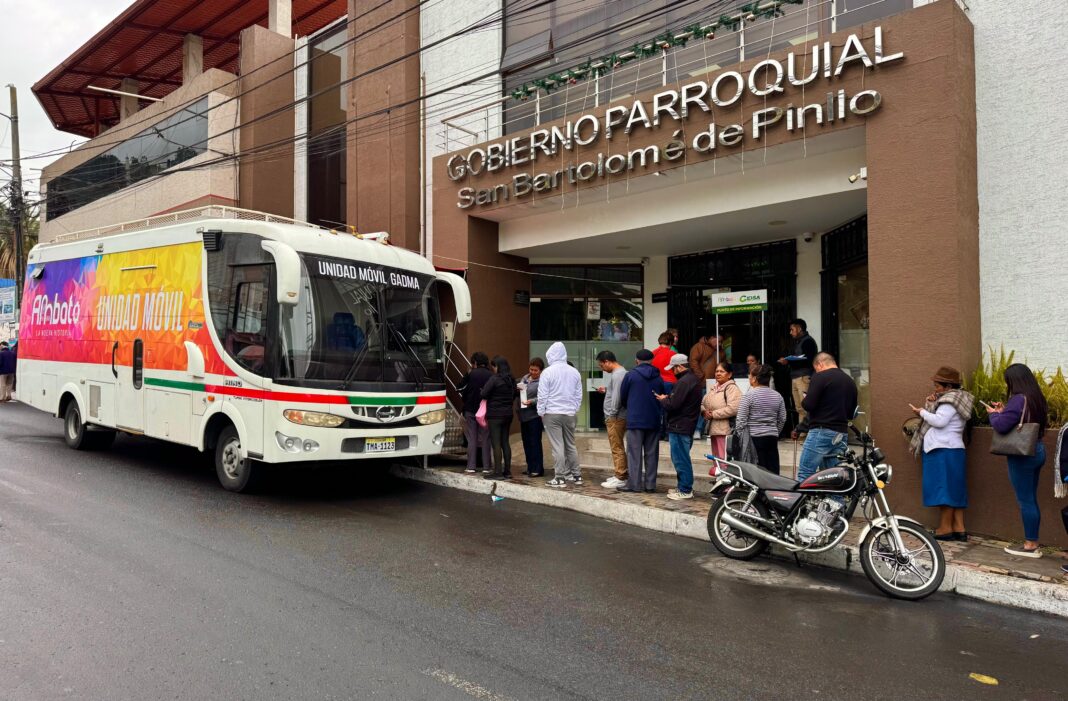 Municipio inicia cobro predial con unidad móvil Municipio inicia cobro predial con unidad móvil