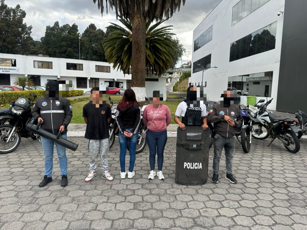 Extorsión en Ambato terminó con tres detenidos Extorsión en Ambato terminó con tres detenidos