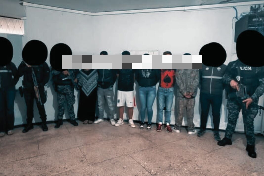 Capturan a los ‘arranchadores’ en Ambato Capturan a los ‘arranchadores’ en Ambato