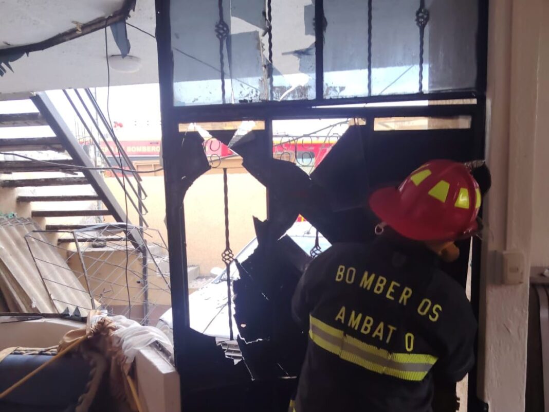 Explosión de gas deja dos heridos en Ambato Explosión de gas deja dos heridos en Ambato