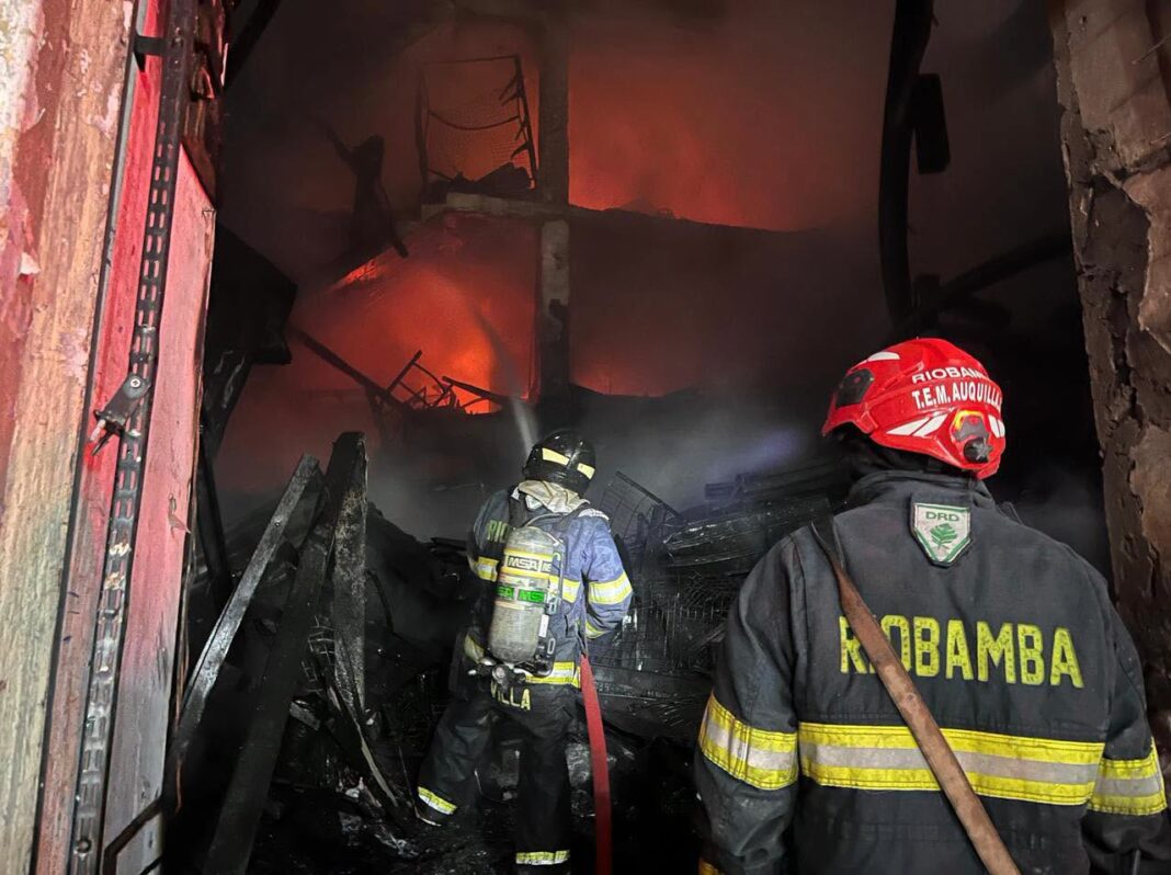 Incendio en Riobamba Incendio en Riobamba